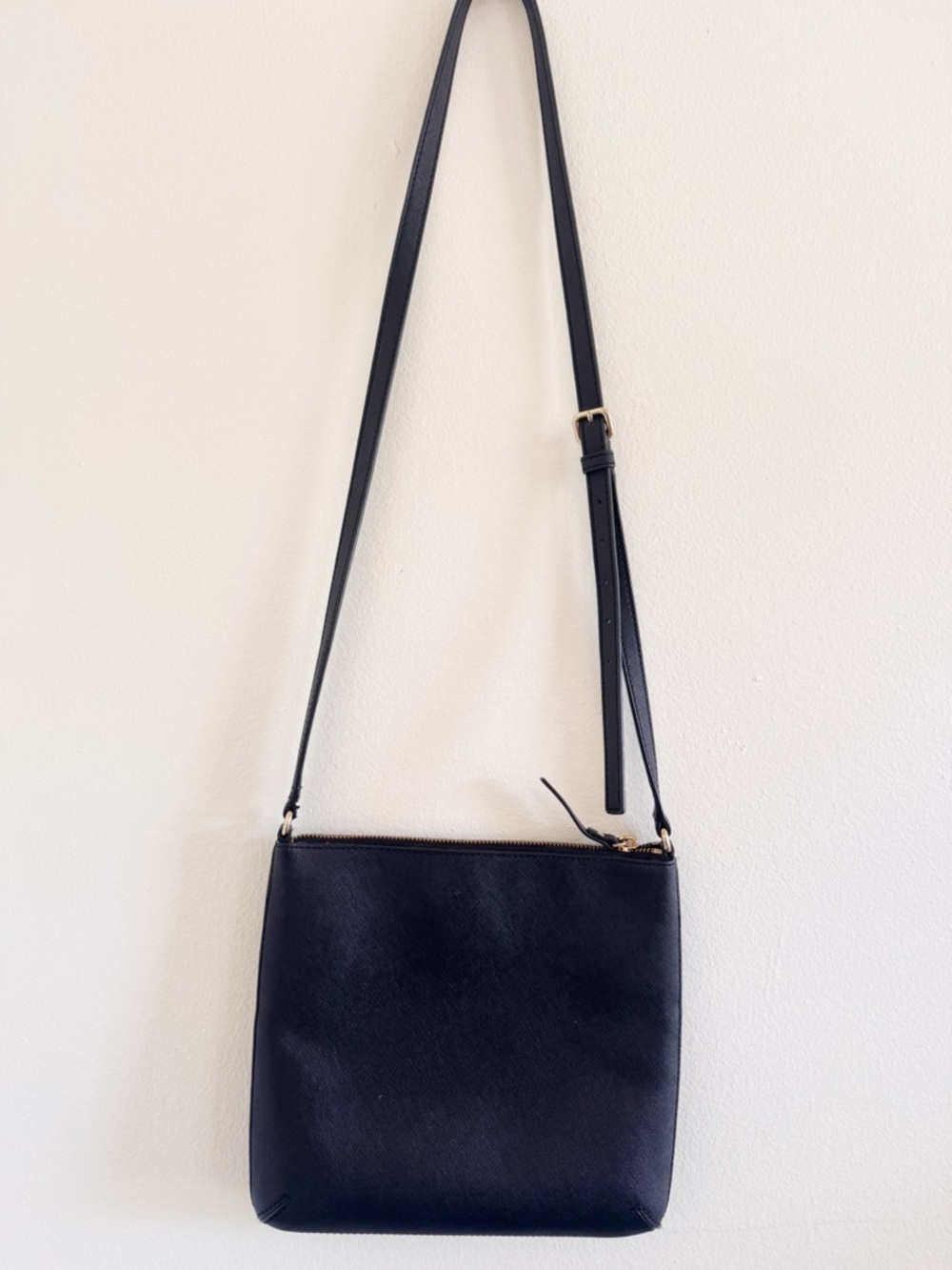 Kate Spade Black Crossbody Shoulder Bag with Front Zip Pocket - Picture 5 of 7
